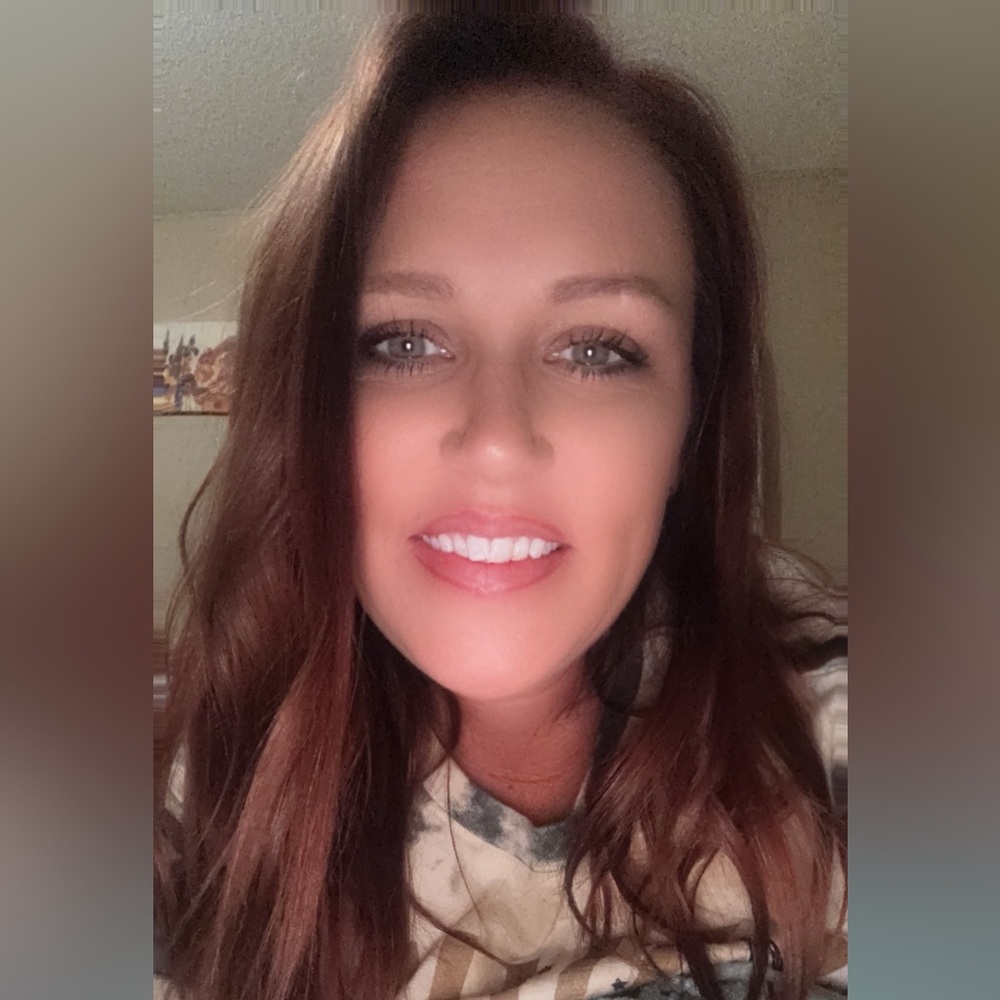 Meet your Posher, Dee